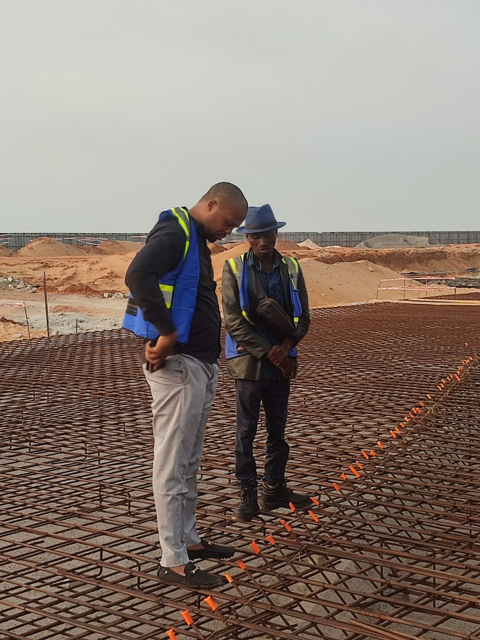 Merinosy Afrique — Équipe sur chantier